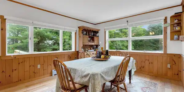 Image 4: And Natural Light