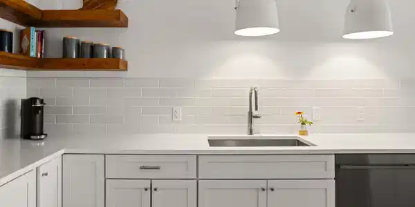 Image 3: Room for more than one cook in the kitchen