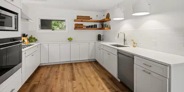 Image 4: Cooking anyone?