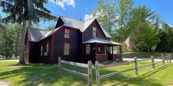 815 W Side Road