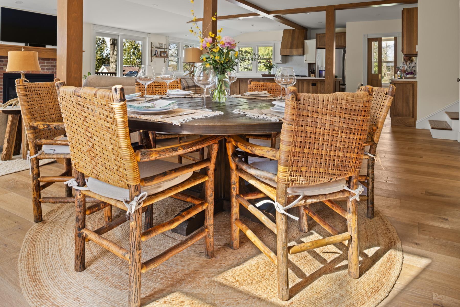 Image 3: Fit for entertaining large groups Image 3: Fit for entertaining large groups