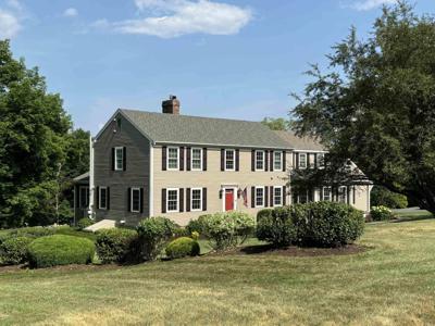 65 Hillwinds North Road