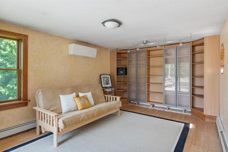 1307 Upper Notch Road