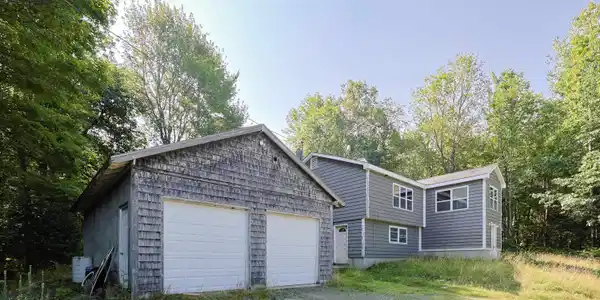135 Howe Hill Road