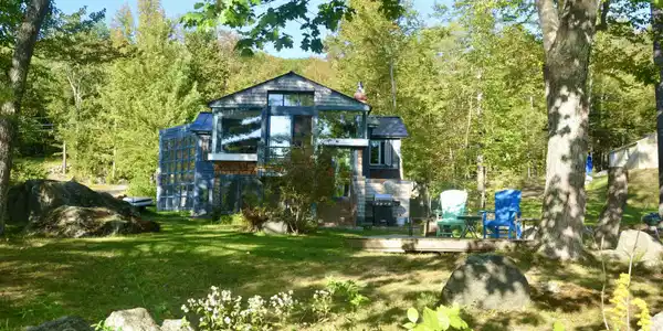398 Shaker Boulevard