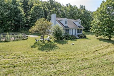 463 Blossom Hill