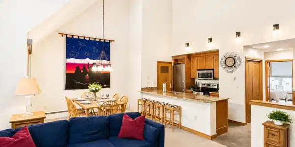 Image 4: Main floor open concept