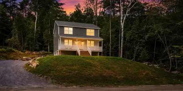 137 Lakeside Drive