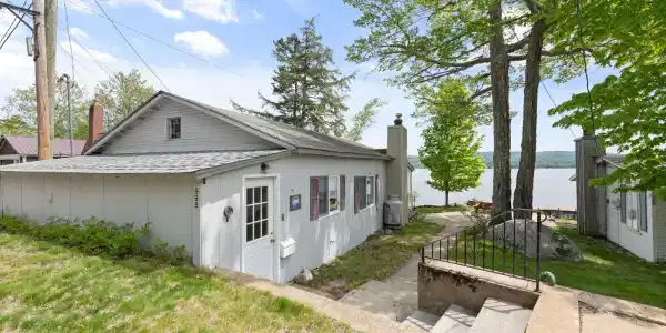 998 West Shore Road