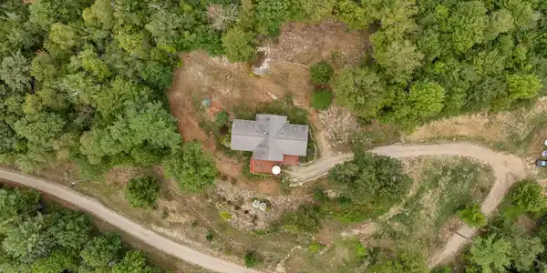 Image 4: overhead view of 26 acre paradise!