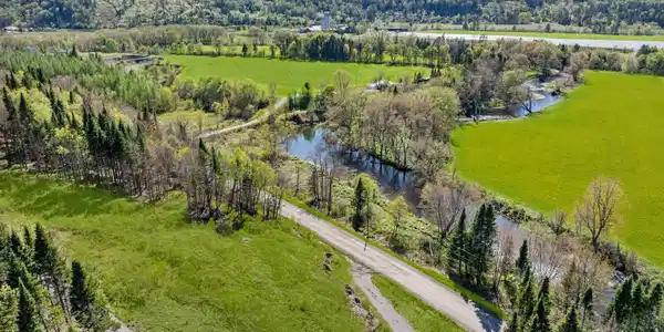 - Hall Stream Road
