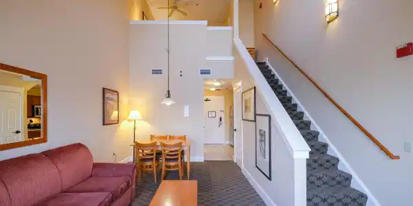 Image 3: Loft open to below