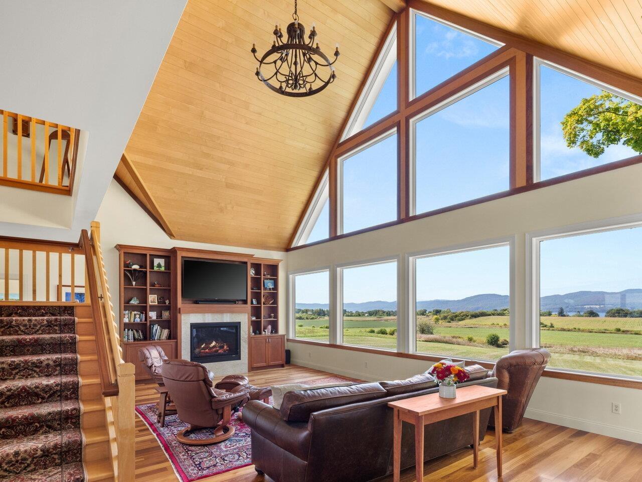 Image 0: Family Room