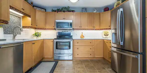 Image 4: Custom Cabinets