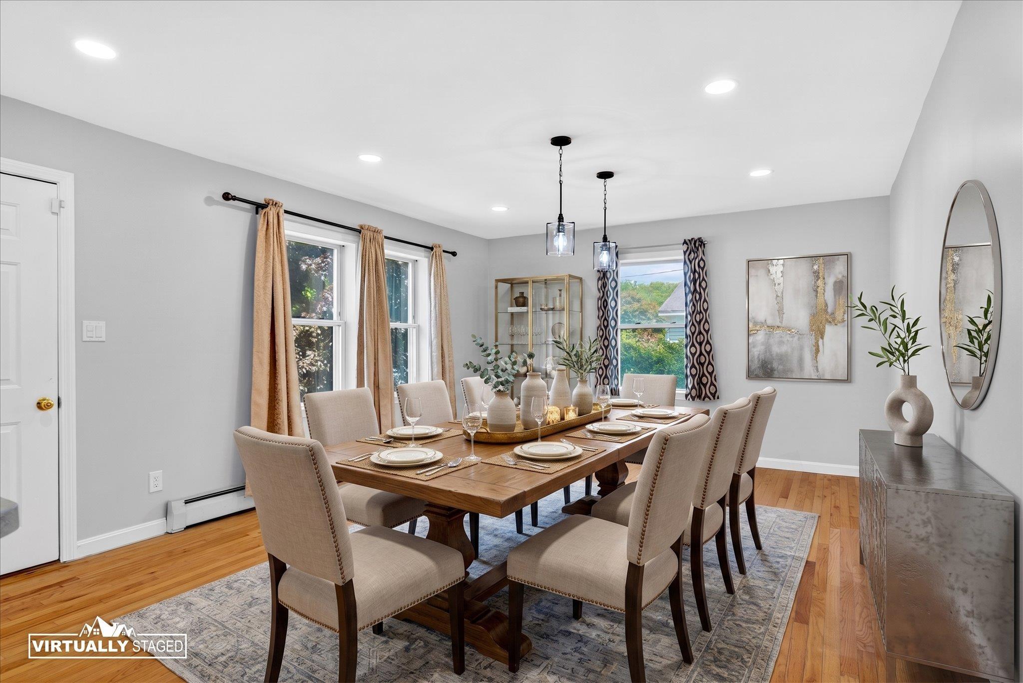 Image 4: Dining Room Image 4: Dining Room