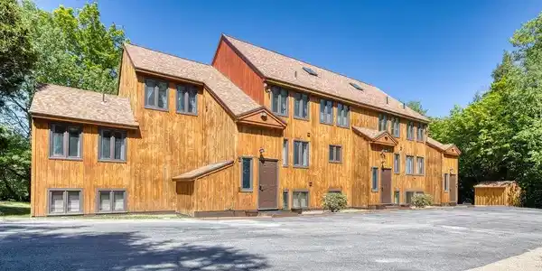 2 Mountainview Road