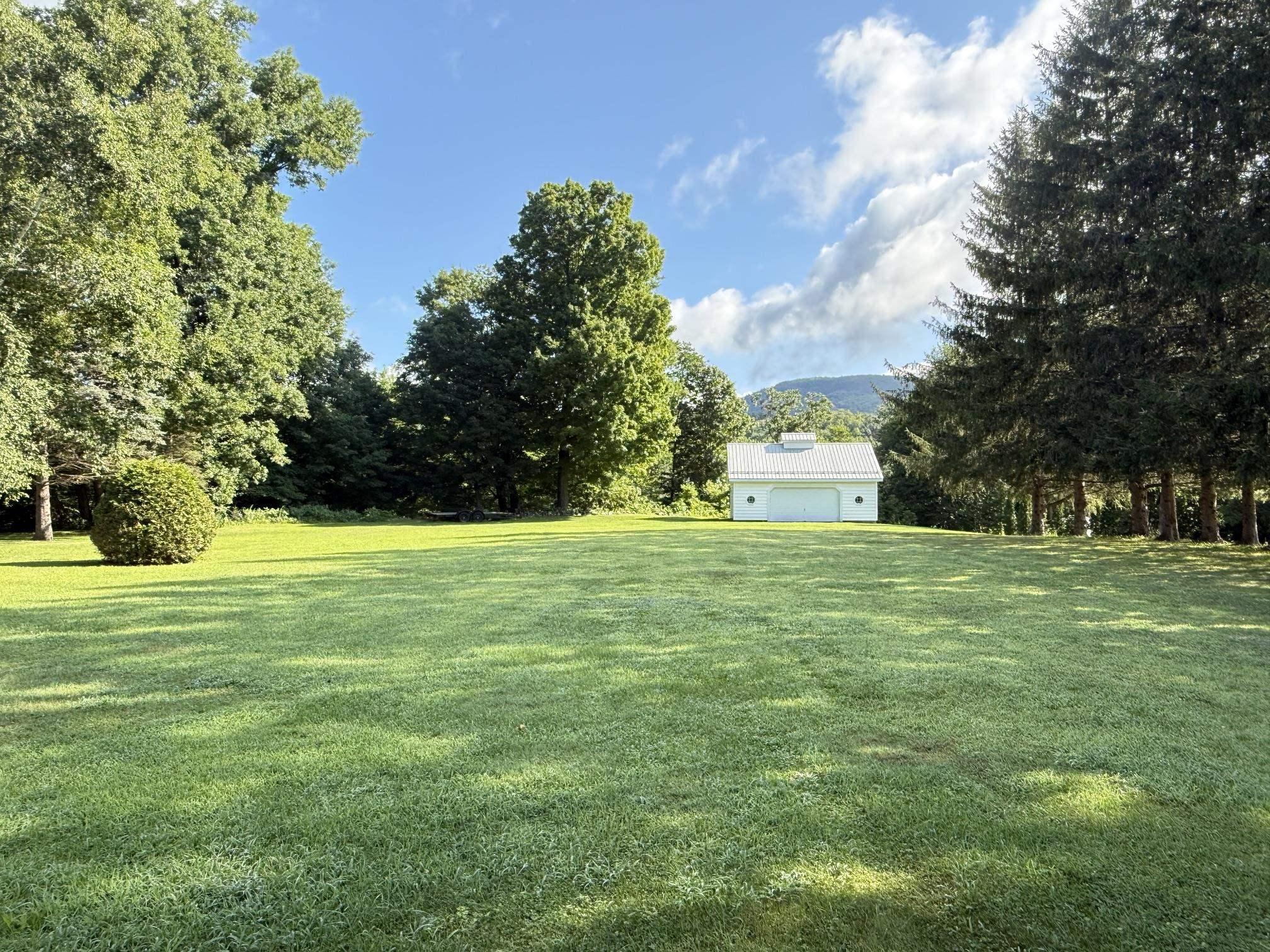 Image 4: View of backyard Image 4: View of backyard
