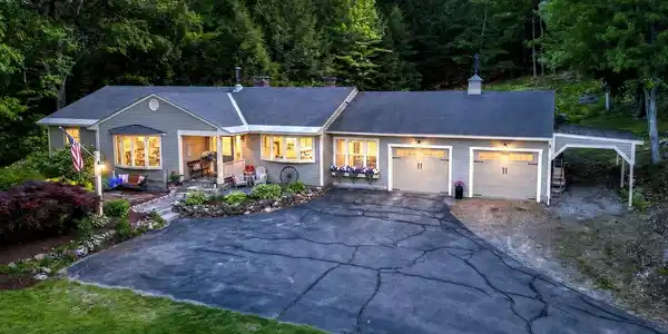 5 Tillinghast Road