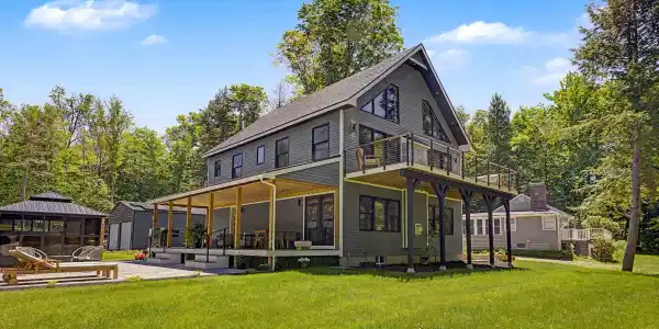 239 Maple N Street