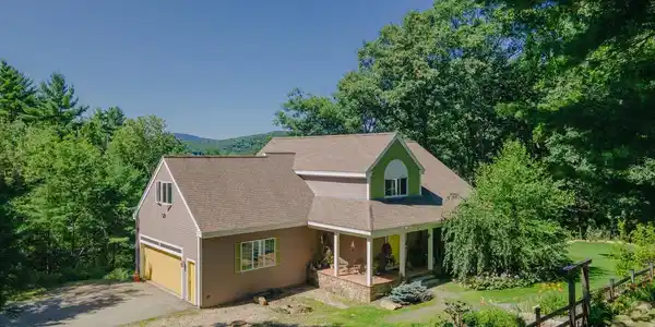 73 Forest Road