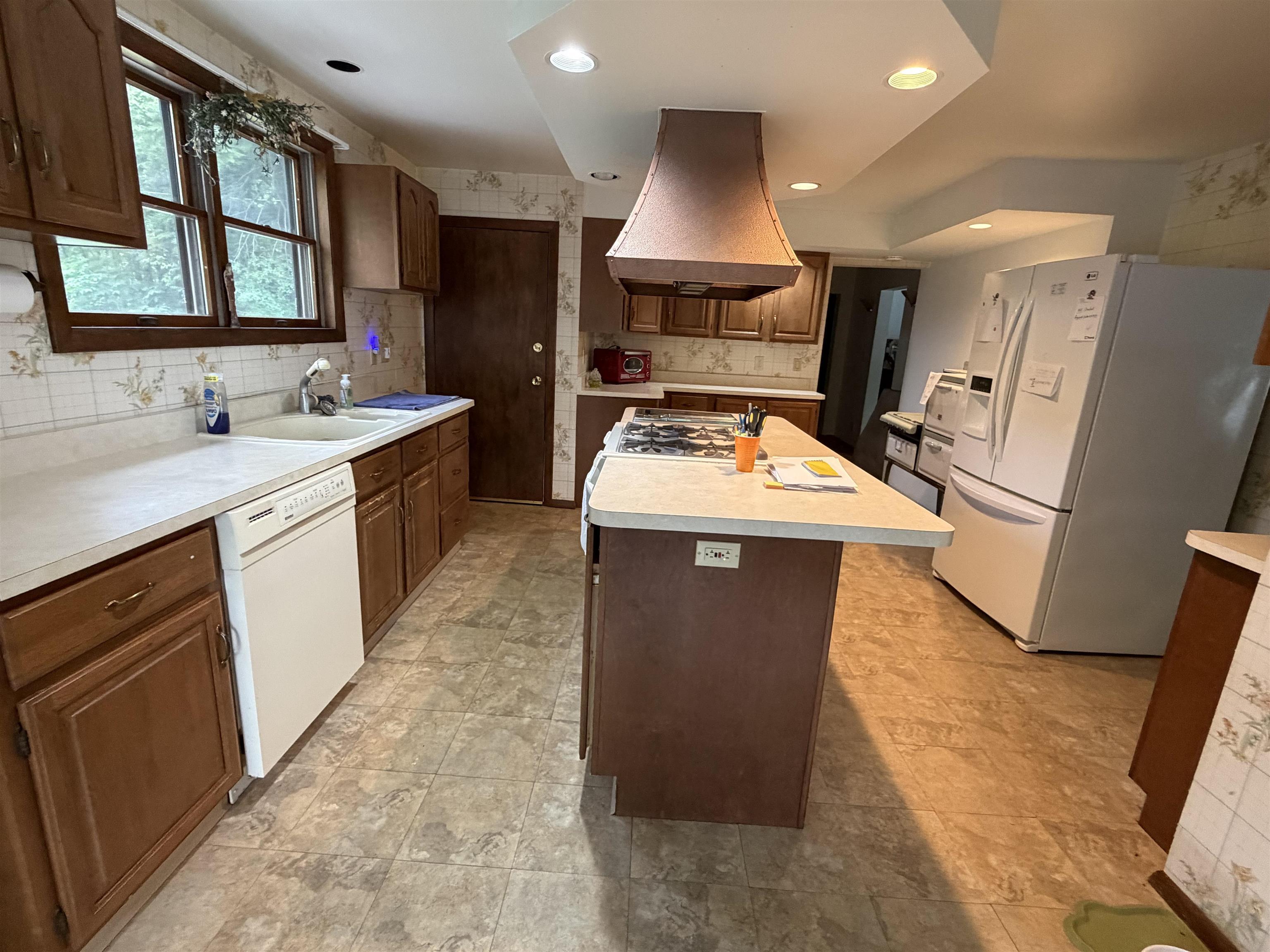 Image 4: Kitchen Image 4: Kitchen