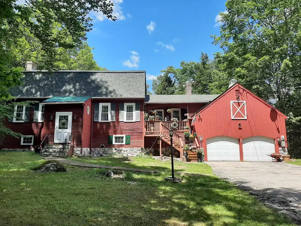 Image 1: 58 West Ledge