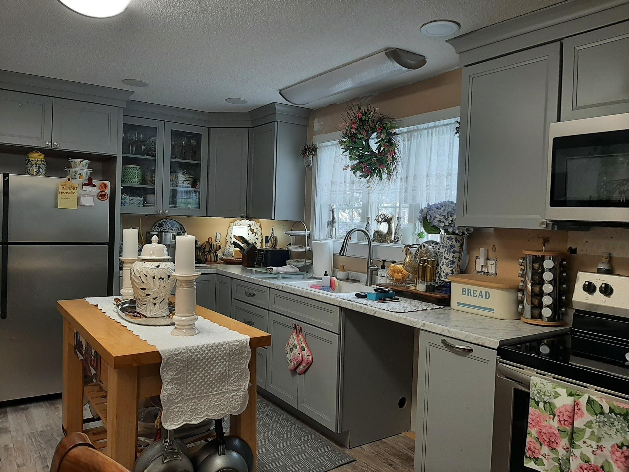 Image 2: Newly remodeled kitchen Image 2: Newly remodeled kitchen