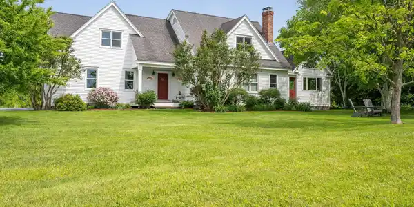 3421 Lake Road
