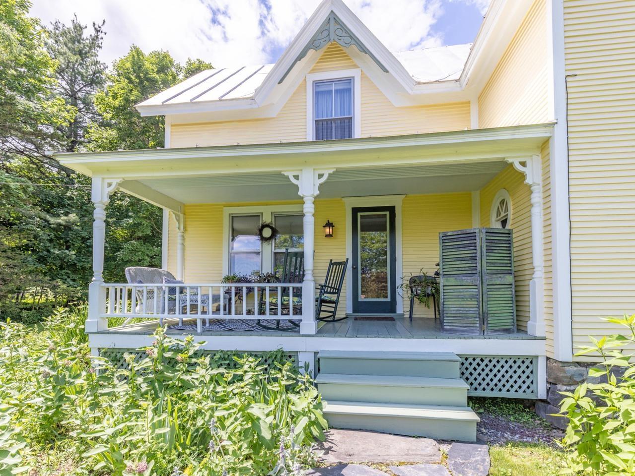 Image 2: 3-bedroom vintage home c. 1893 Image 2: 3-bedroom vintage home c. 1893