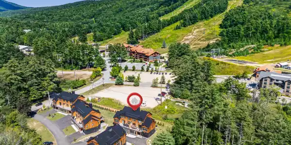 17 Black Diamond Road