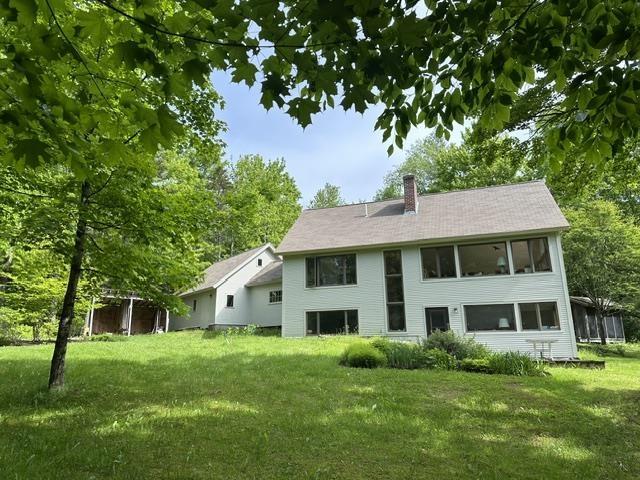 Image 4: Rear exterior Image 4: Rear exterior