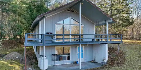 69 Grandview Drive