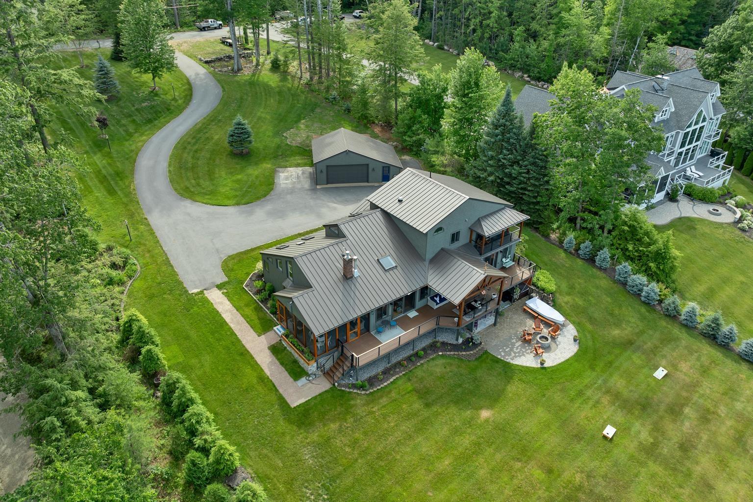 Image 3: Aerial view of the 1.22 acres! Look at the "golf course" fro