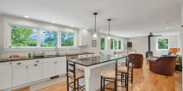 Image 2: Kitchen/LR Image 2: Kitchen/LR