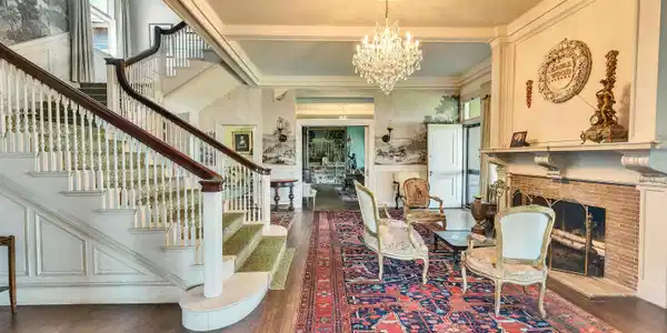 Image 2: Singular Country Estate