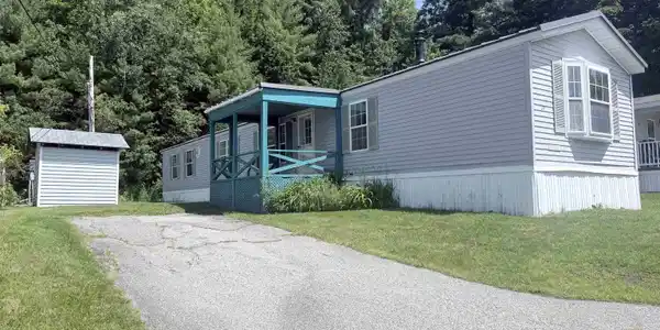 19 Hilltop Manor Mobile Home Park
