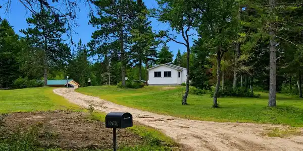 Image 2: Driveway