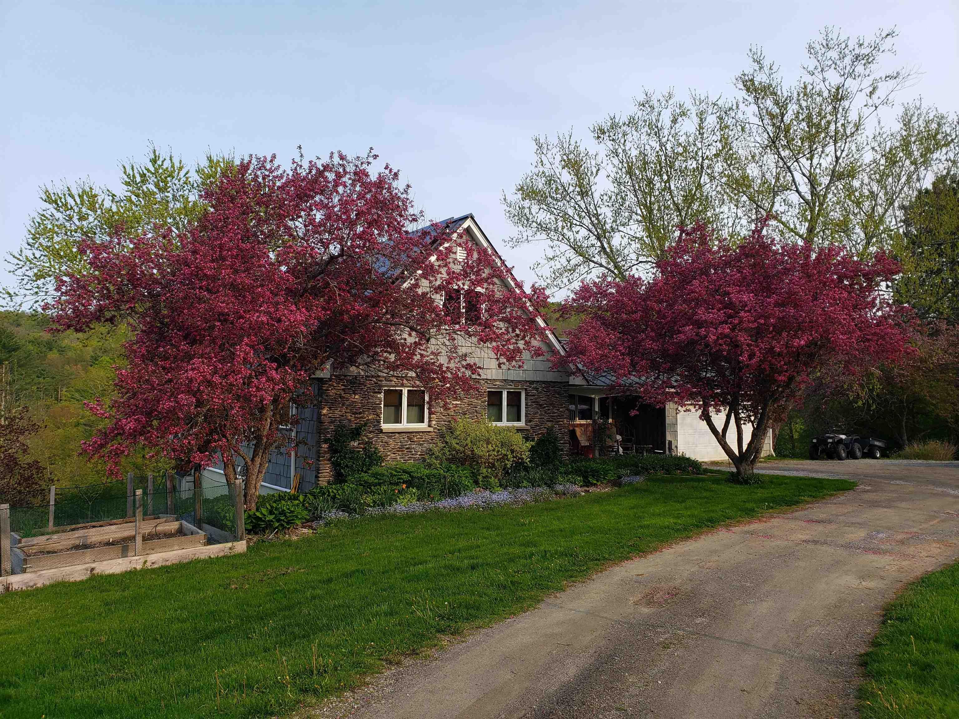 Image 1: COUNTRY HOME ON 13.77 ACRES Image 1: COUNTRY HOME ON 13.77 ACRES