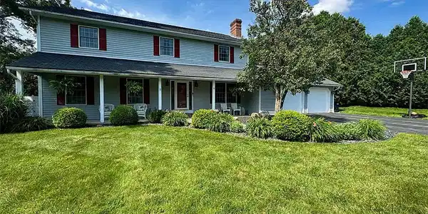 17 Elmwood Drive