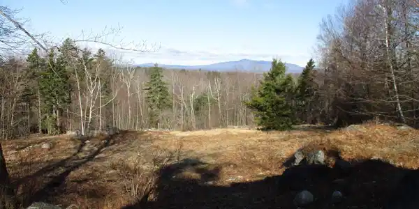 Image 3: View to the right Image 3: View to the right