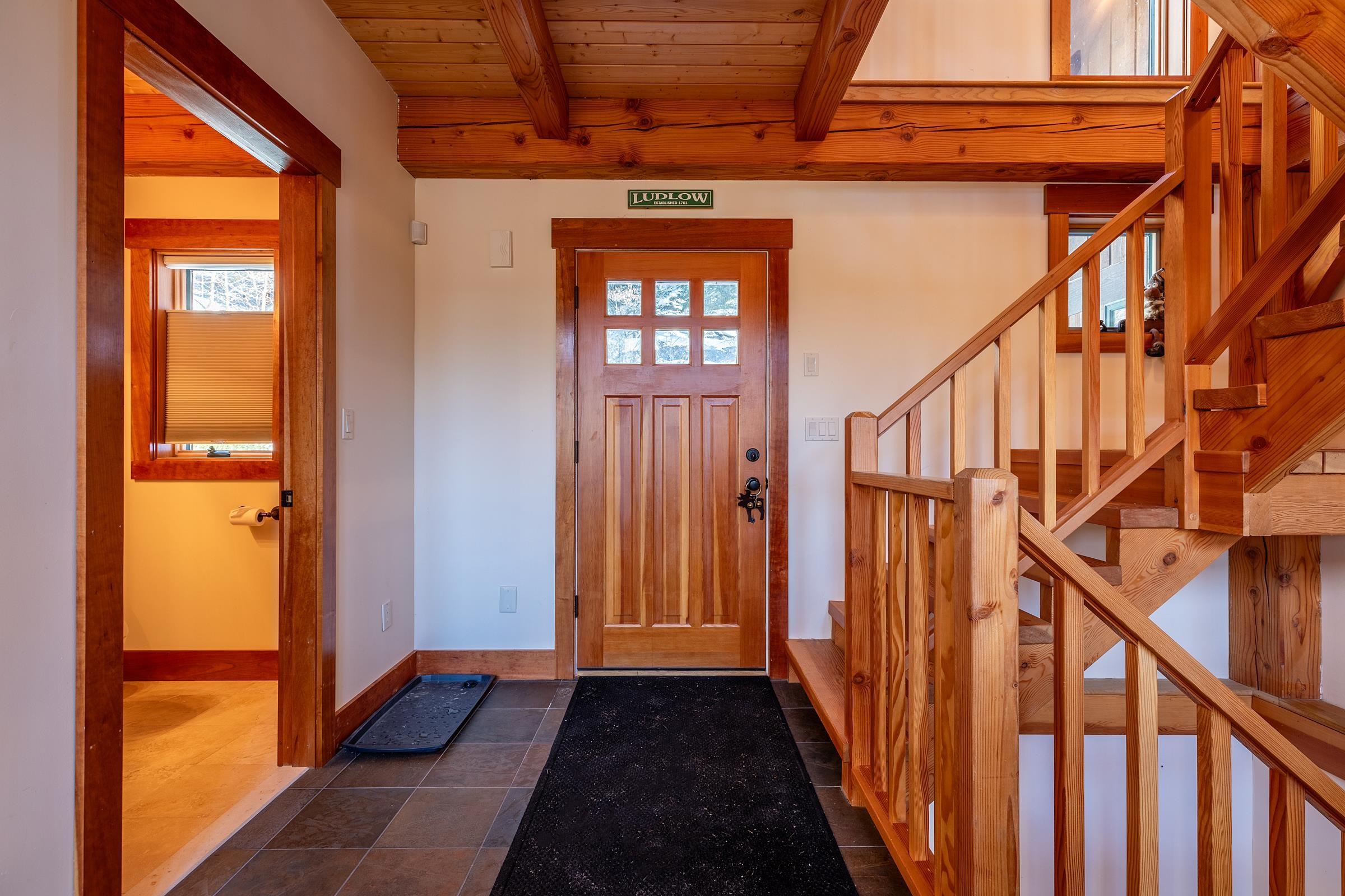 Image 2: Entrance Image 2: Entrance