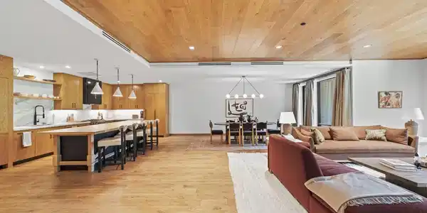 Image 3: Entry From Mudroom