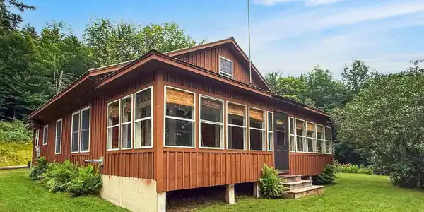 44 Spur Road