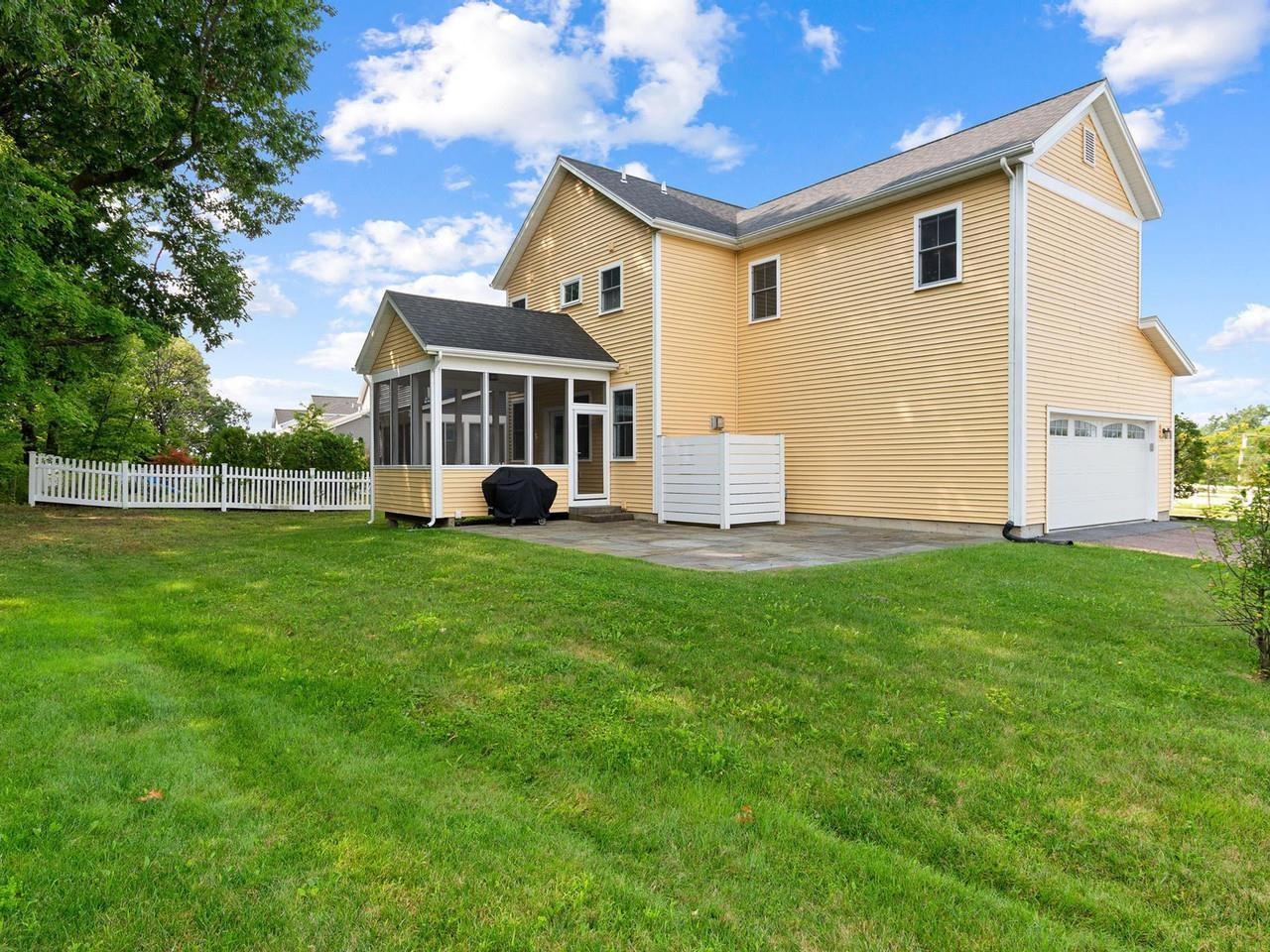 Image 3: With Large Backtard/Patio Image 3: With Large Backtard/Patio