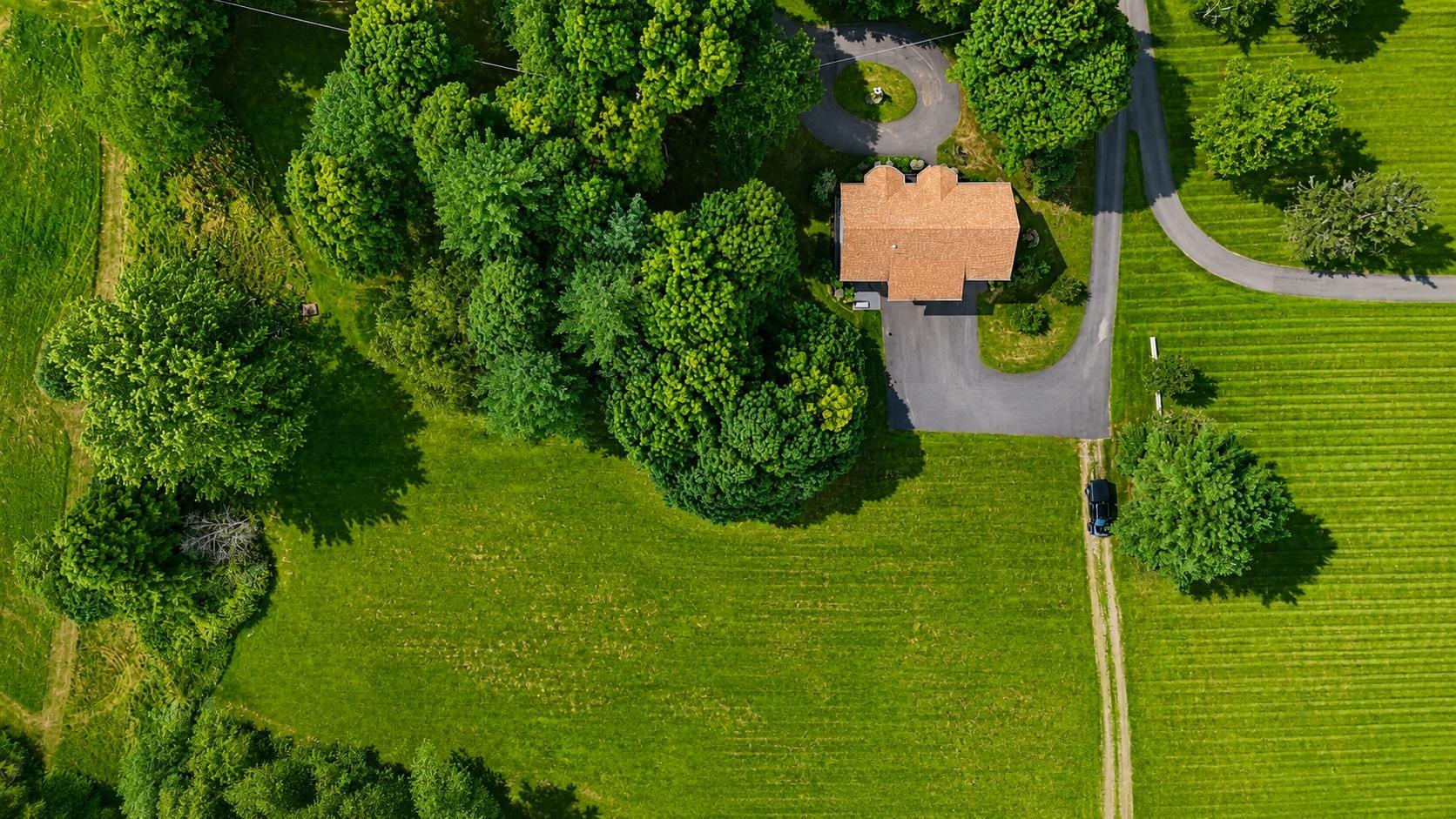 Image 4: Aerial View Image 4: Aerial View