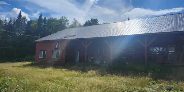 Image 4: Front of House