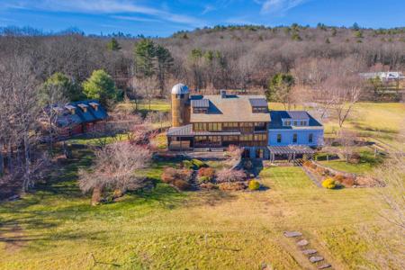 1324 Middle Road