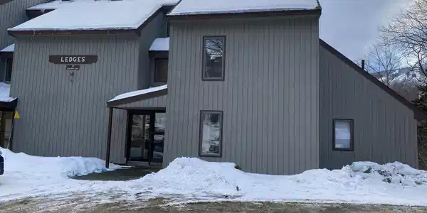 17 Snowtree Lane