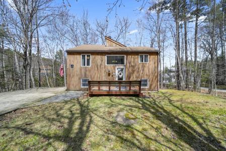 15 Goose Hollow Road