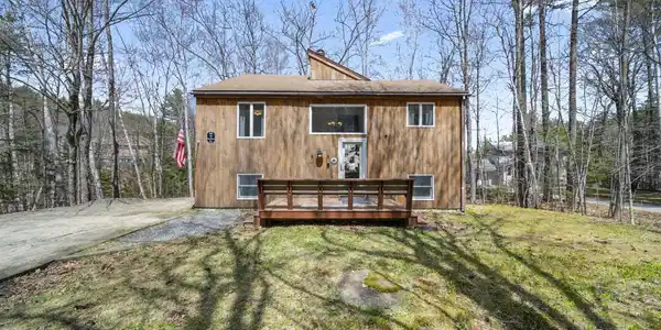 15 Goose Hollow Road